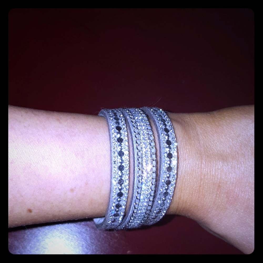Women's stackable cuff bracelet